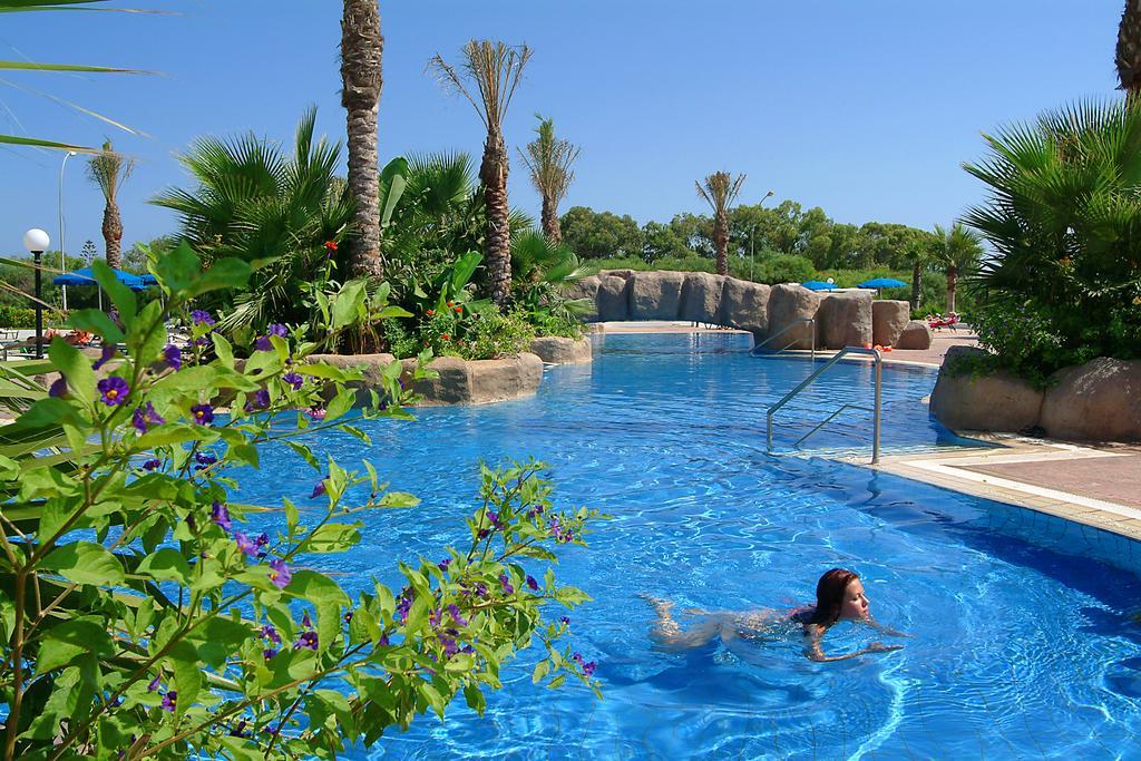 Nissiana Hotel & Bungalows Ayia Napa Exterior foto
