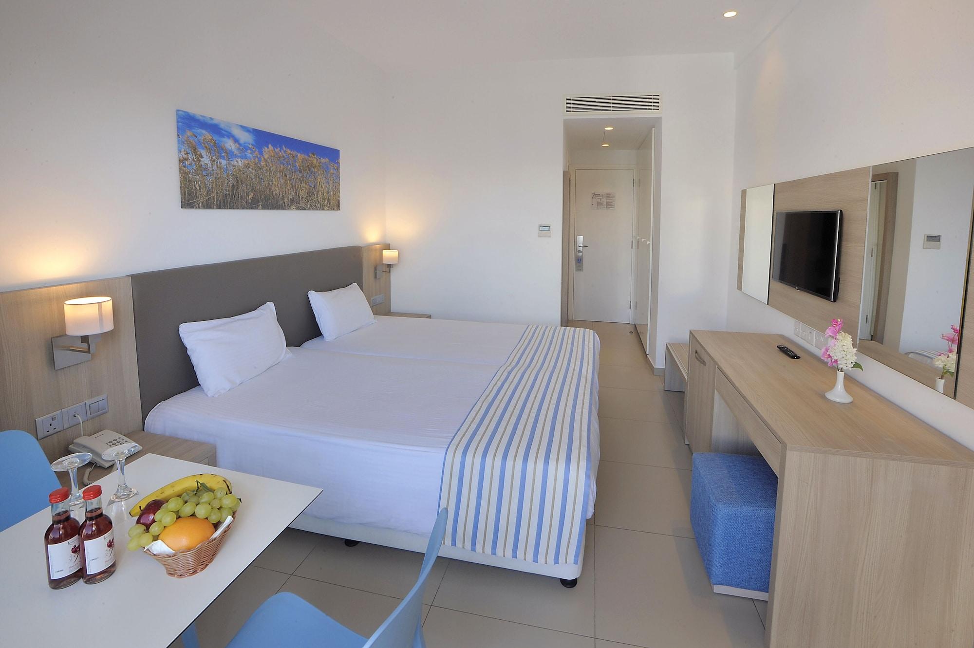 Nissiana Hotel & Bungalows Ayia Napa Exterior foto