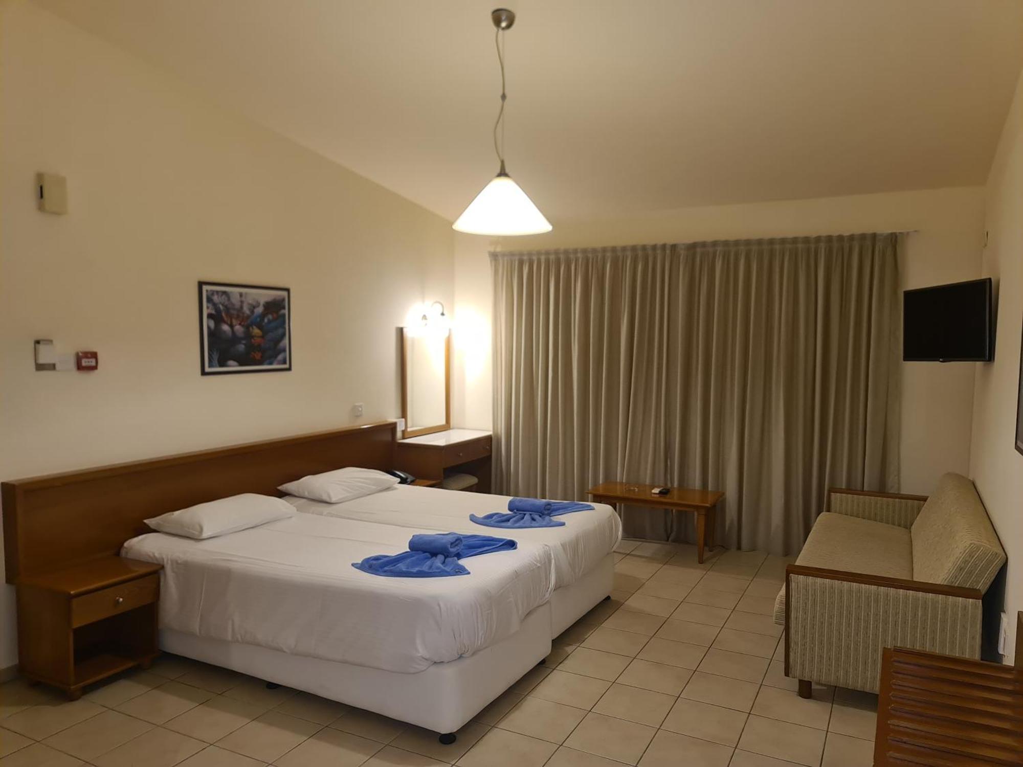 Nissiana Hotel & Bungalows Ayia Napa Exterior foto