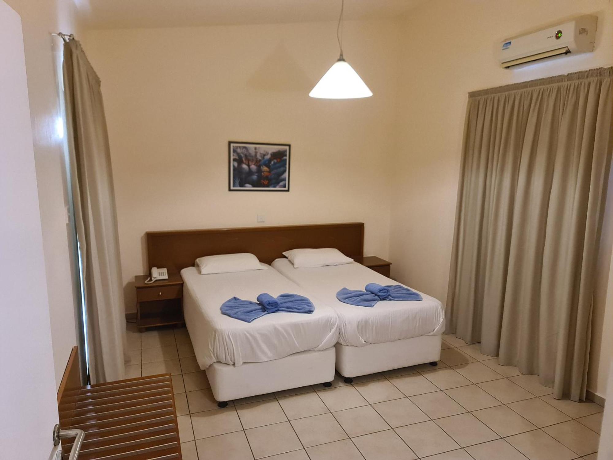Nissiana Hotel & Bungalows Ayia Napa Exterior foto