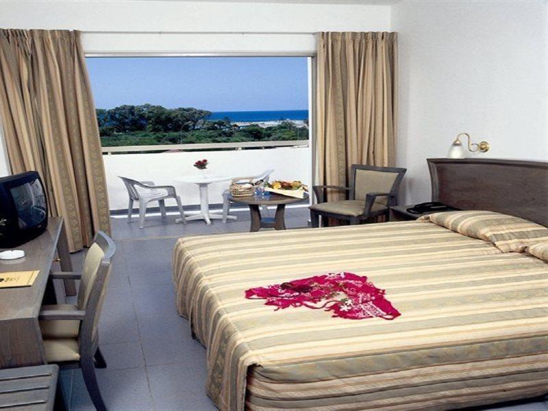 Nissiana Hotel & Bungalows Ayia Napa Exterior foto